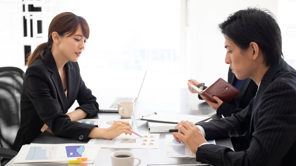 有財務困擾的員工，跳槽機率高2倍！亞馬遜、Google都在教員工理財