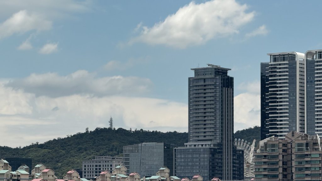 買老宅投資都更值得嗎？3分鐘搞懂權利變換與估價，避免坪數縮水